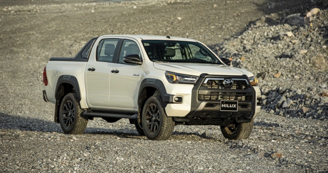 Giá lăn bánh Toyota Hilux 2020 mới nhất tại Việt Nam 